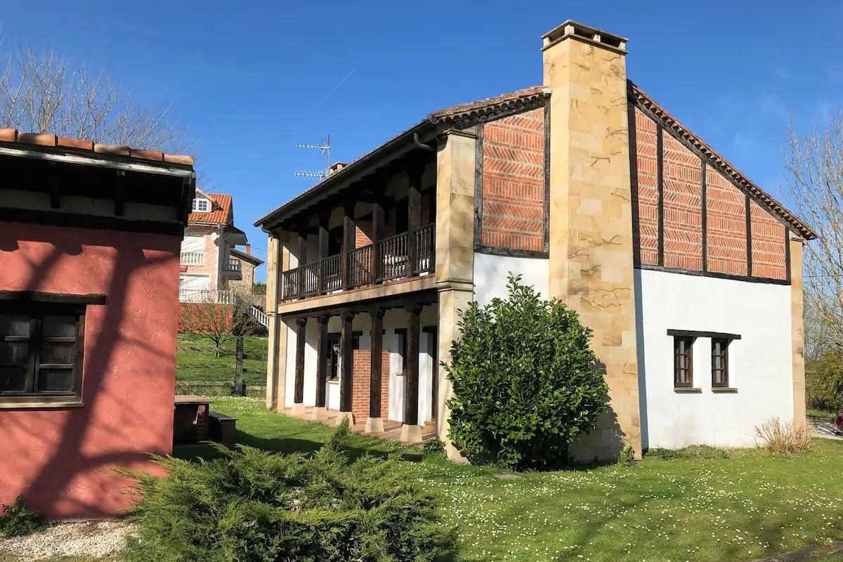 fachada este